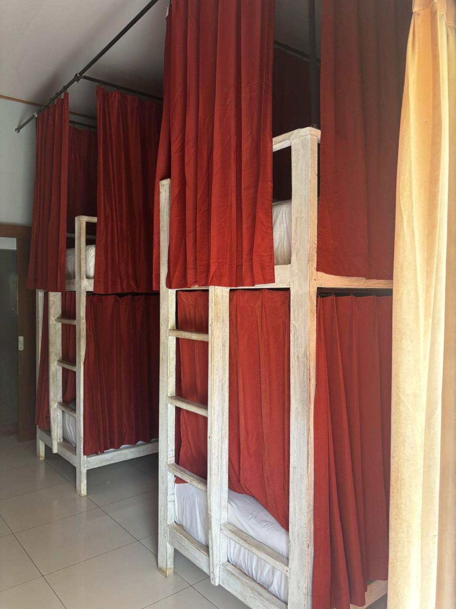 Castaway Island Hostel 蓝梦岛 外观 照片
